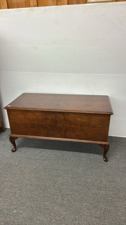 Honderich Cedar Chest