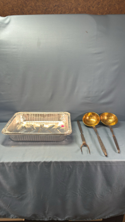 (2) Aluminum Foil Roasting Pans&3 Vintage Utentils