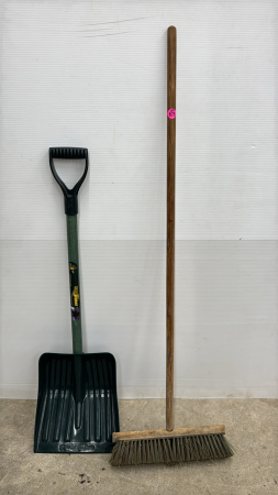 Yardworks Poly Scoop Shovel & 14in Broom