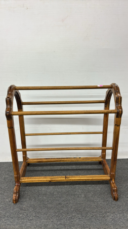 Wooden Quilt Rack