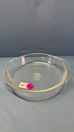 Pyrex 9in Cake Pan