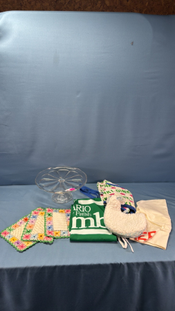 Pedestal Glass Cake Stand & Aprons