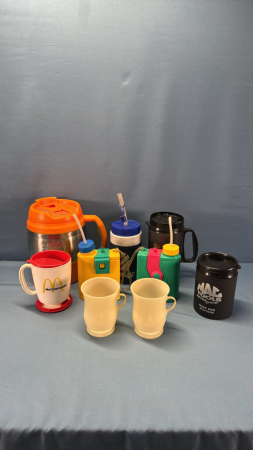 Quantity of Plastic Ware