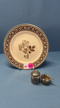 8in Brown Flowered Plate