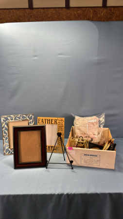Quantity of Picture Frames and Plate Stands