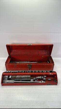 19in Tin Toolbox With Contents