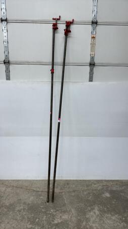 (2) 3/4in Pipe Clamps