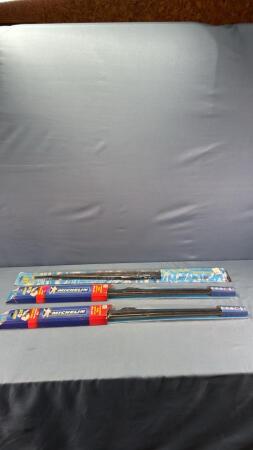 Windshield Wiper Lot