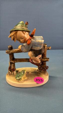 Hummel "Retreat to Safety" Figurine