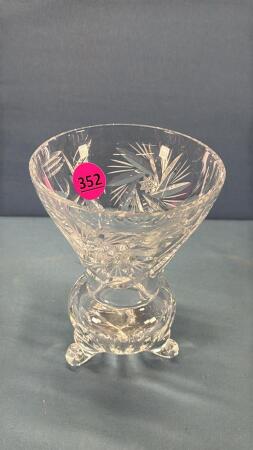 Pinwheel 6in High Footed Vase