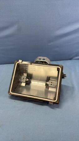 9in Wide 120V Flood Light
