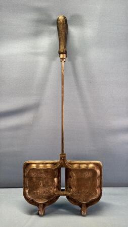 Double Sandwich Iron