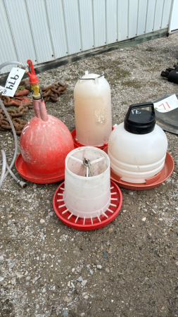 4 Pieces of Poly Poultry Equipment