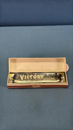 Victory Harmonica in Box