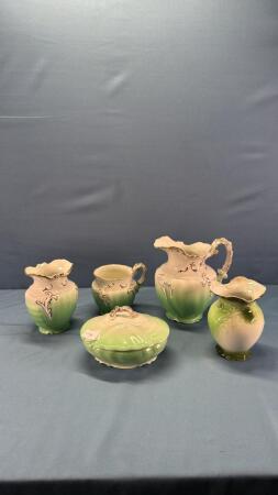 (5) Unmatched Green & White Chamber Pieces