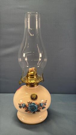 Repro Lamp with Stencil D&eacute;cor