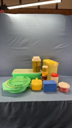 Large Quantity of Tupperware