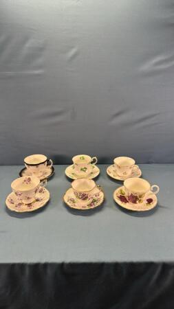 (6) Cups & Saucers