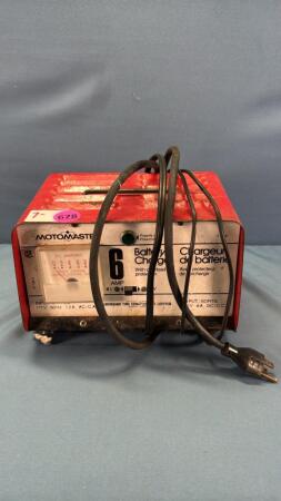 Motomaster 6 AMP Battery Charger