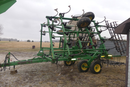 John Deere 980 30ft Cultivator