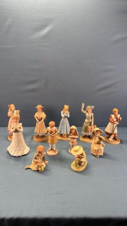 (11) Treasured Memories Figurines