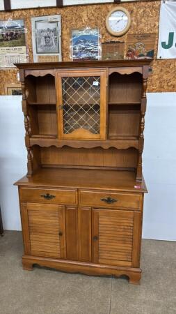 Maple 2 Piece Buffet Hutch