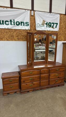 Pine Triple Dresser & Night Table