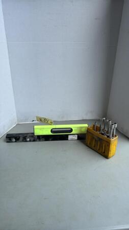 24in Joiner Level, 8 SAE Nut Drivers