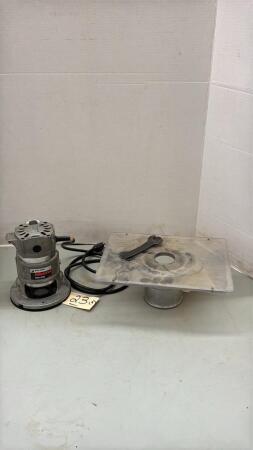 Black and Decker Industrial Heavy Duty Router