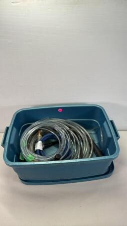 Rubbermaid Tote with Qty of Hose