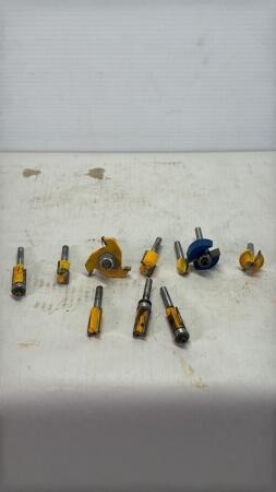 (10) 1/4in Router Bits
