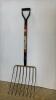 8 Prong Fork