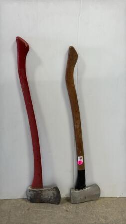 (2) Axes