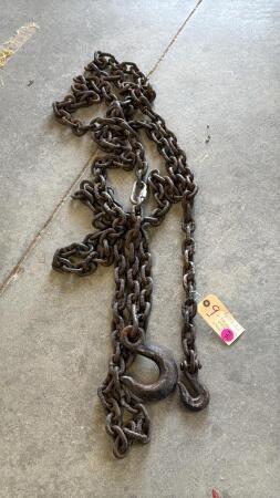 Approx. 20ft of 1/4in Chain with 2 Hooks