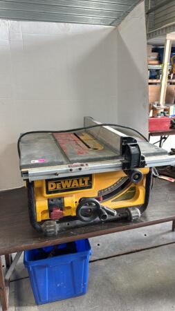DeWalt 10in Table Saw