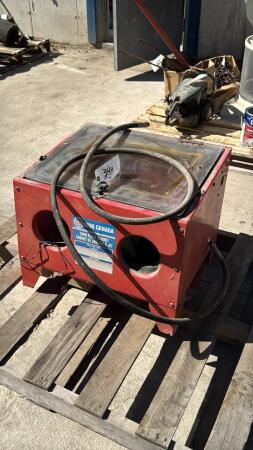 KING CANADA SAND BLAST CABINET