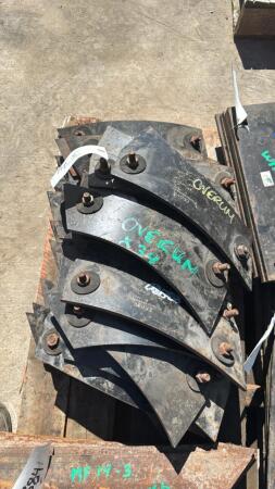 LOT OF 34 OVERUM SHIMS