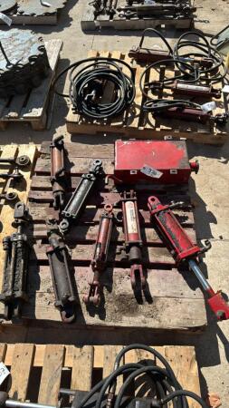 LOT OF MISC. HYDRAULIC CYLINDERS AND TANK