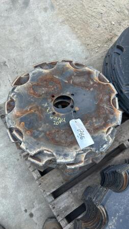 21 - WILRICH 20IN NOTCHED DISC BLADES
