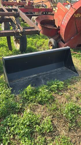 UNUSED 60IN PIN-ON BUCKET