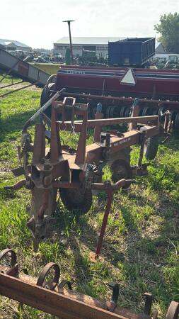 OVERUM TRIPLE OK 3F 3PTH VARIWIDTH PLOW