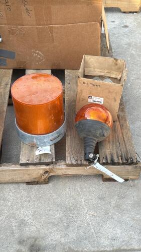 2 AMBER STROBE LIGHTS