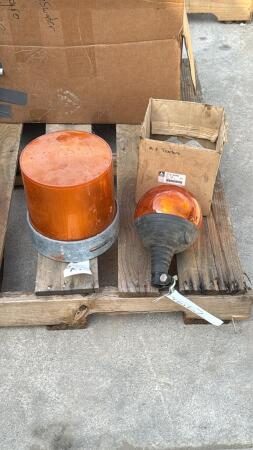 2 AMBER STROBE LIGHTS