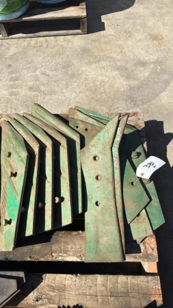 LOT OF KEVERNELAND POINTS AND SHIMS