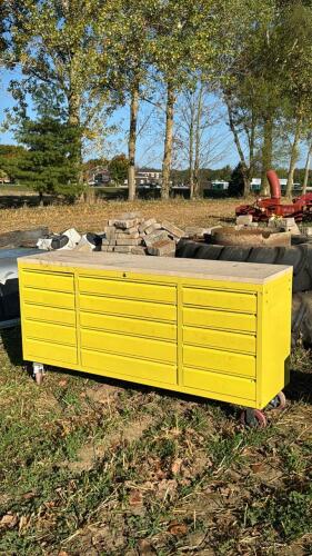 ROLLING 15-DRAWER TOOL CABINET