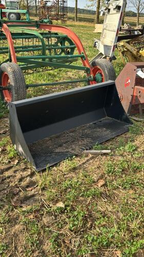 UNUSED 60IN PIN-ON BUCKET