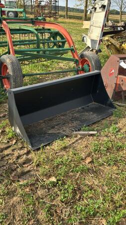 UNUSED 60IN PIN-ON BUCKET