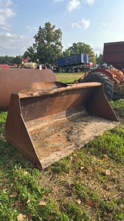 8FT HIGH VOLUME MATERIAL BUCKET