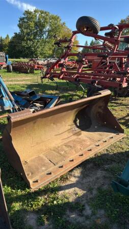 CASE 580 82IN MATERIAL BUCKET