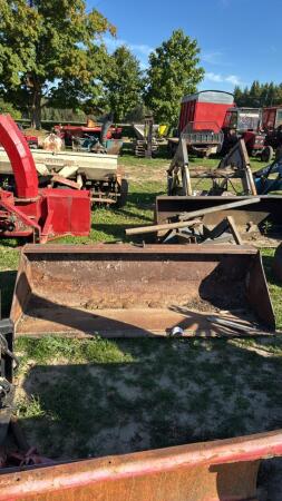 HLA A7500 7.5FT MATERIAL BUCKET